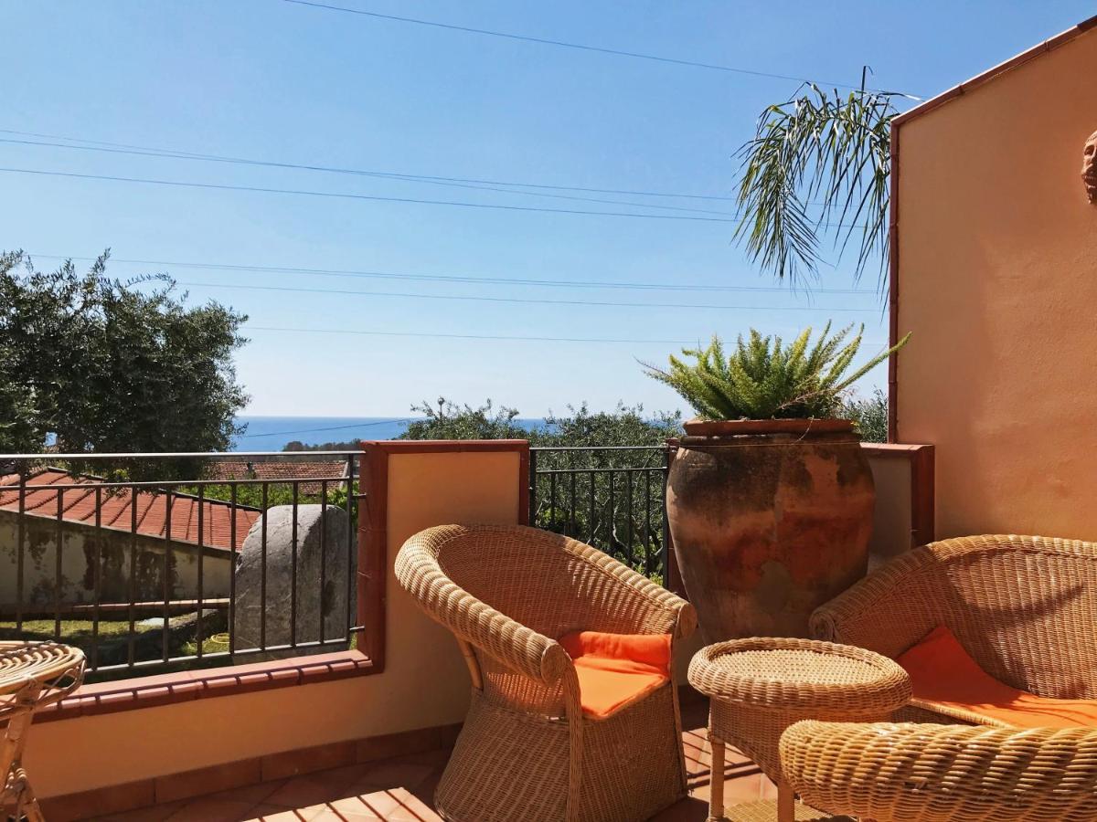 B&B Villa Degli Ulivi Прая а Маре Екстериор снимка