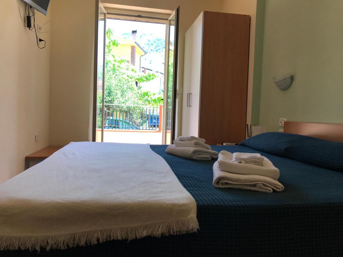 B&B Villa Degli Ulivi Прая а Маре Екстериор снимка