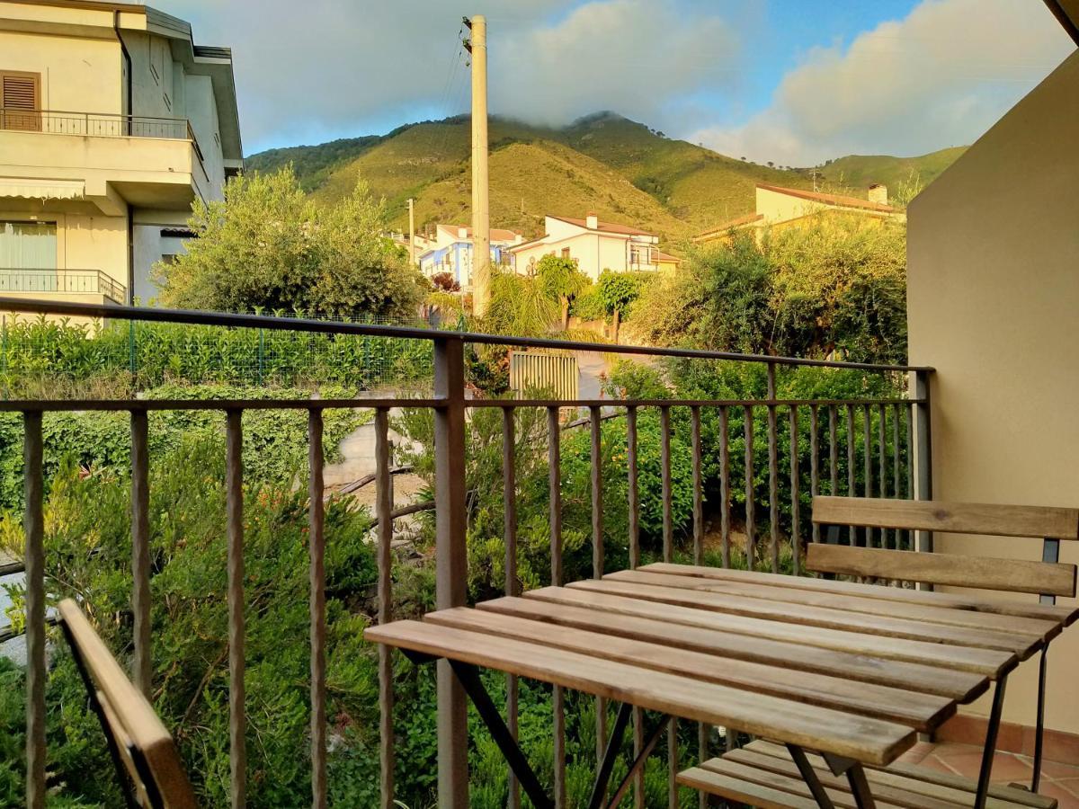 B&B Villa Degli Ulivi Прая а Маре Екстериор снимка